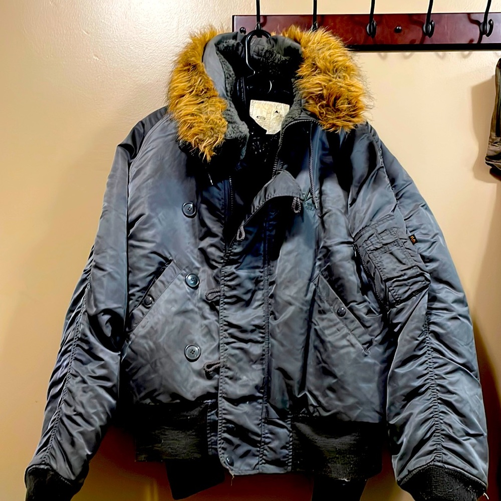 Mens Large Alpha Industries Bomber Large